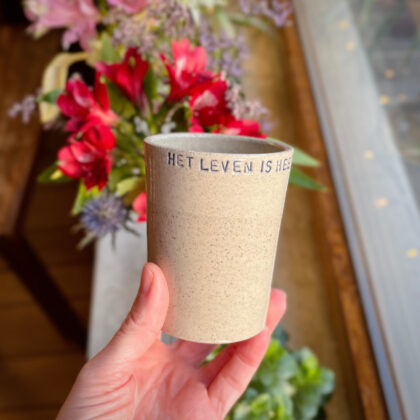 Koffiebeker (zonder oor) met gepersonaliseerde tekst